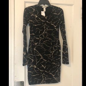 Cute, comfy H&M t-shirt dress